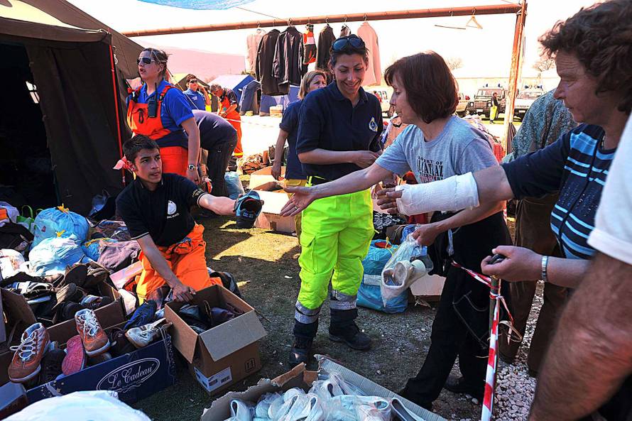 L'Aquila: U potresu poginula 251 osoba, broj i dalje raste