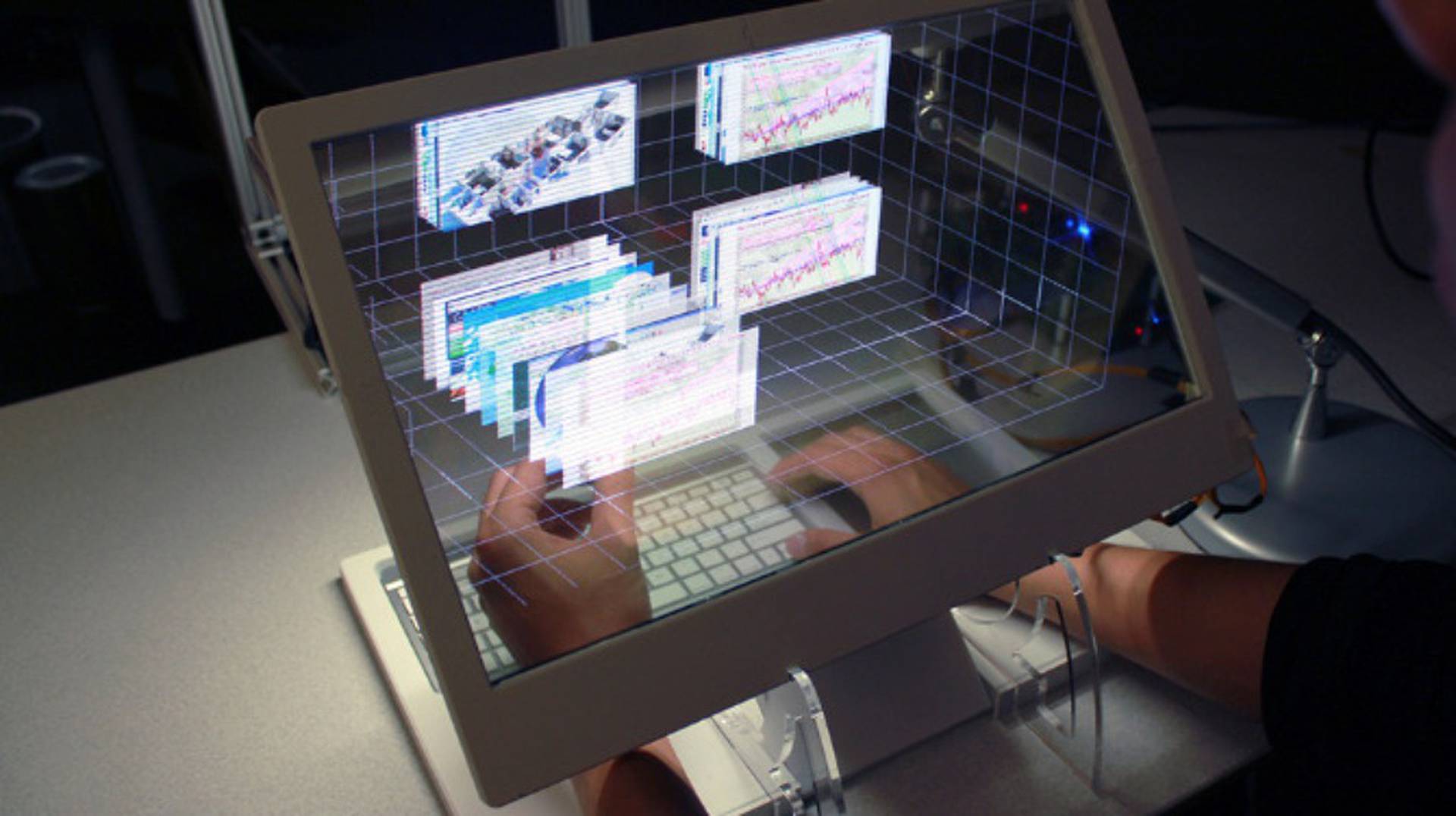 5 д экран. Прозрачный монитор для компьютера. Компьютер будущего. Голограмма компьютер. Голографический экран компьютер.