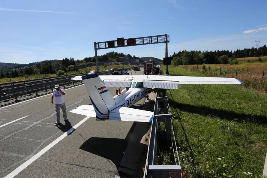 Suputnica iz Cessne: 'Kad se ugasio motor, pomolila sam se'
