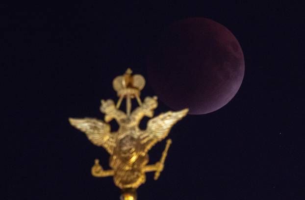 A total lunar eclipse in Moscow