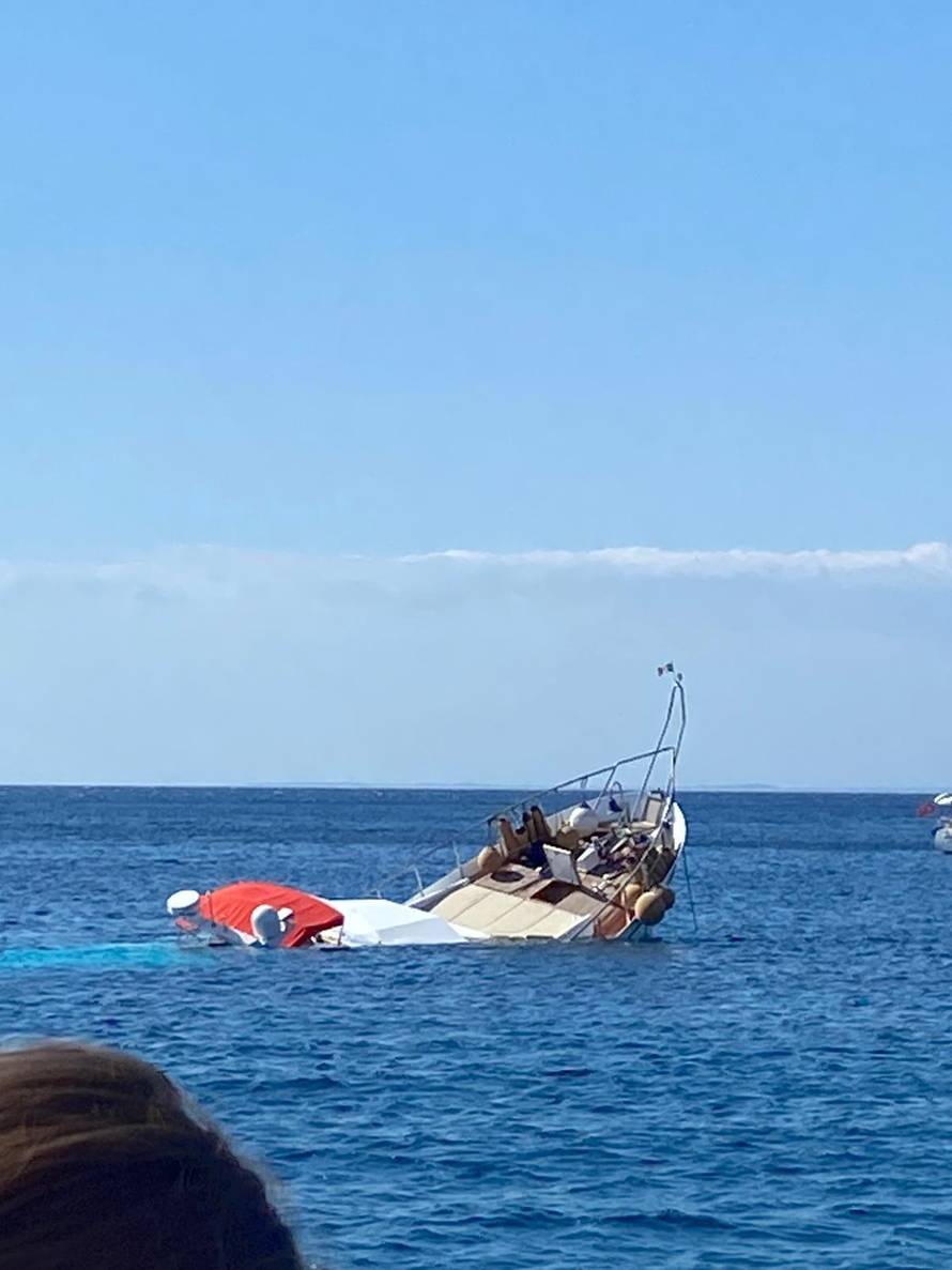 Jahta potonula kod otoka Unije: 'Mrlja ulja je u cijelom zaljevu'