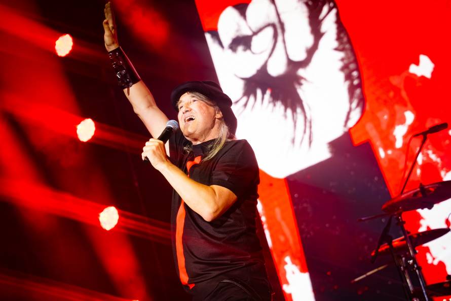 Plavi orkestar oduševio pulsku Arenu: 'Ovo je poseban koncert'