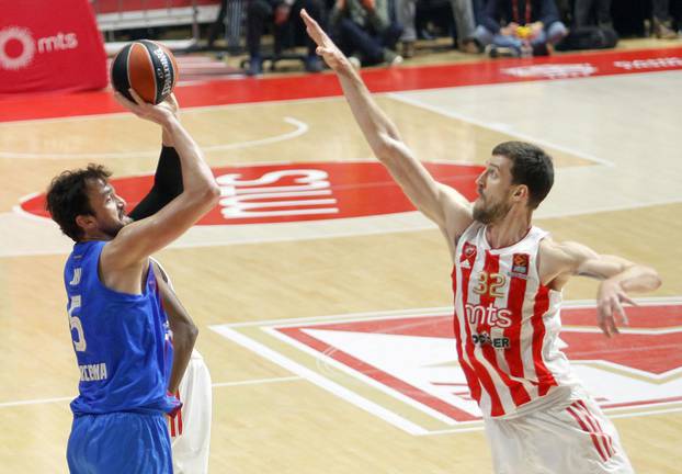 Beograd: Novak Đoković na koašarkaškoj utakmici između Crvene Zvezde i Barcelona