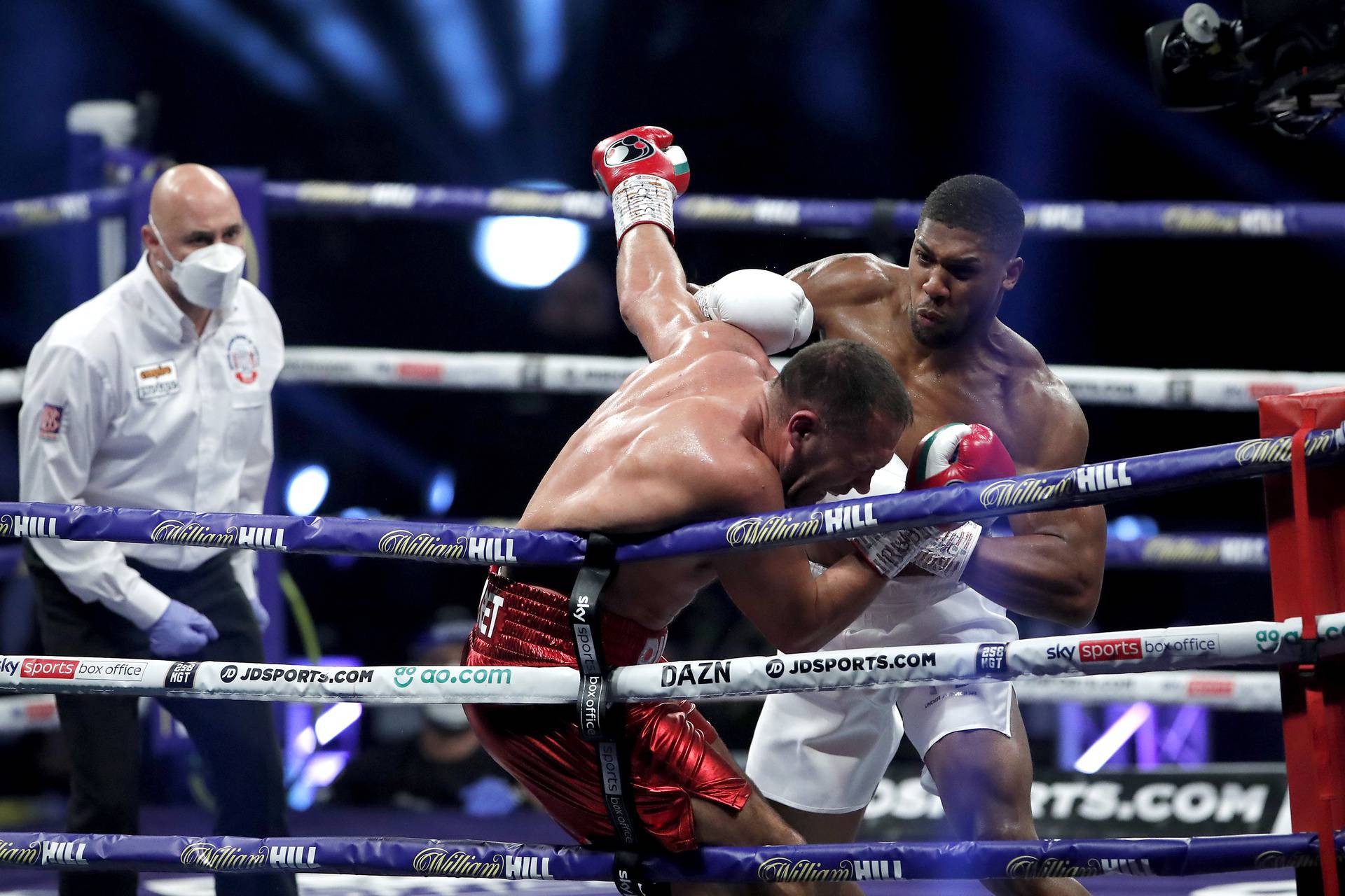 Heavyweight World Title Fight - Anthony Joshua v Kubrat Pulev