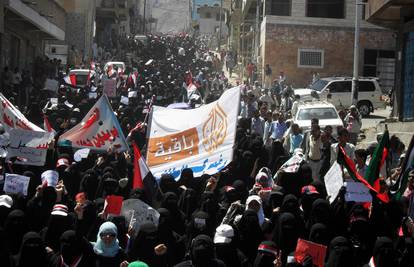 Jemen: Više od 400 ranjenih u sukobu prosvjednika  i policije