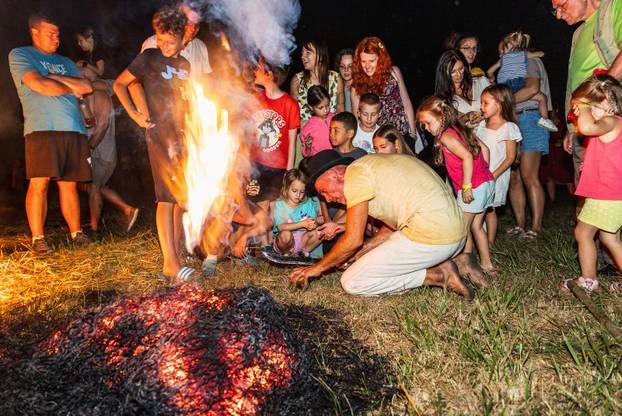 Kozjak : Održan 20. Slama festival - Obitelj 