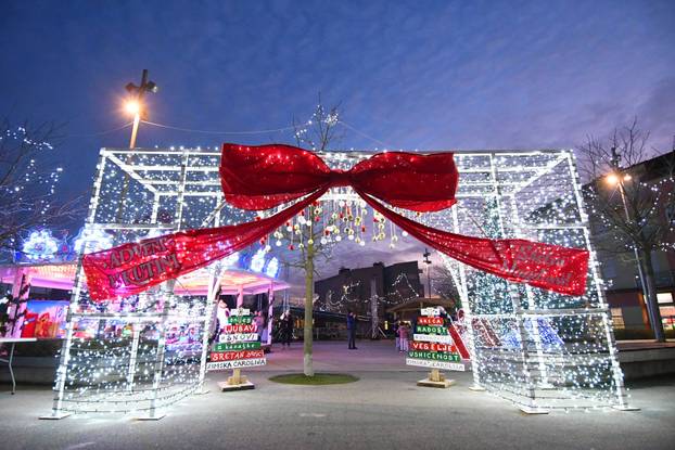 Kutina: Blagdansko raspoloženje na Adventu