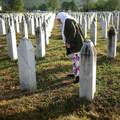 FOTO Tuga i bol: Od genocida u Srebrenici prošlo je 30 godina.  Za više od tisuću žrtava se traga