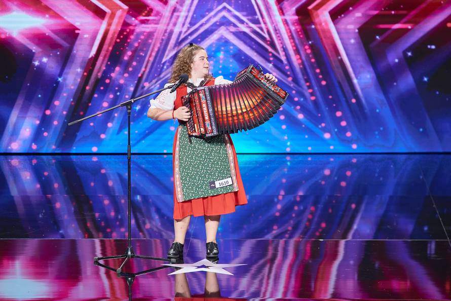 Martina je pobjegla: Šokirao je natjecatelj koji slika penisom