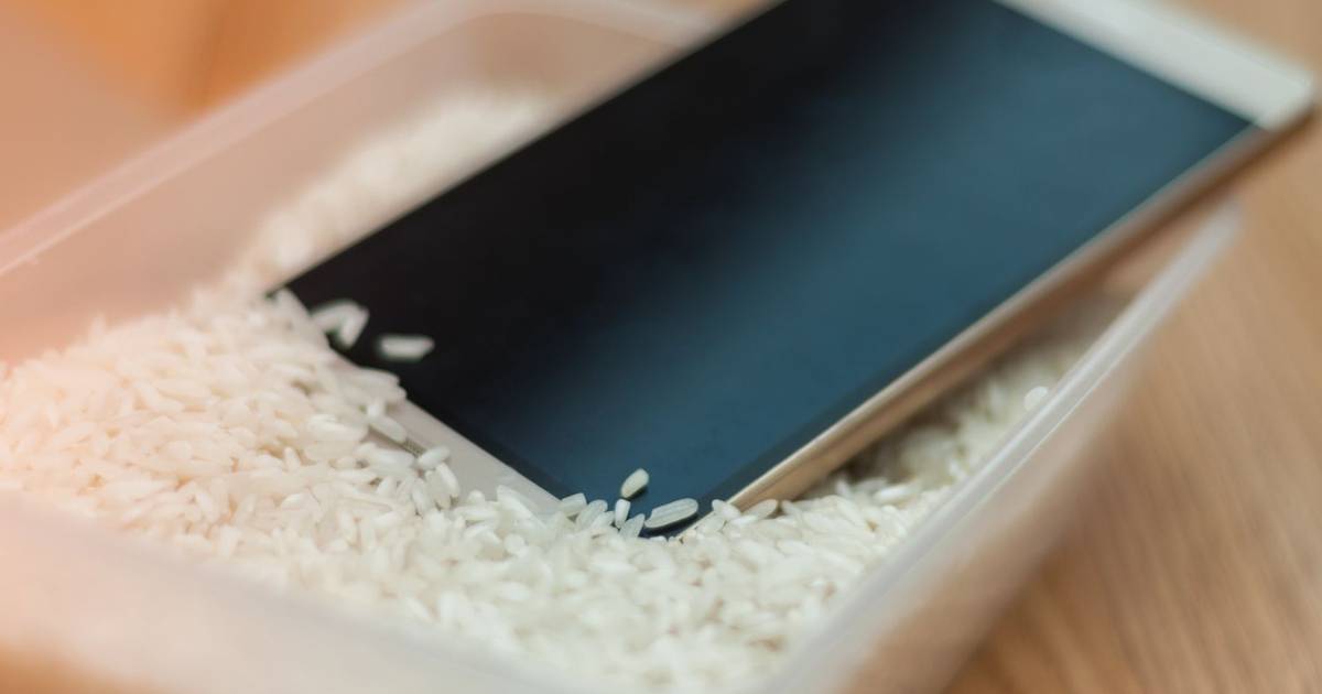 Apple advises against placing a wet iPhone in rice; instead, utilize the phone for drying purposes