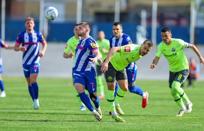VIDEO Lokomotiva - Slaven 0-2: 'Farmaceuti' rutinski do tri boda