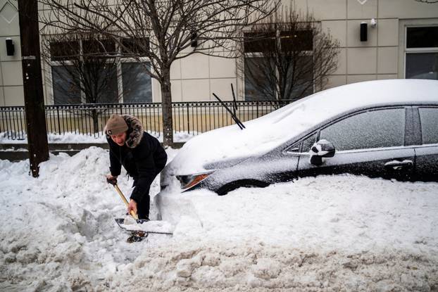 Major winter storm spreads across a large swath of the United States