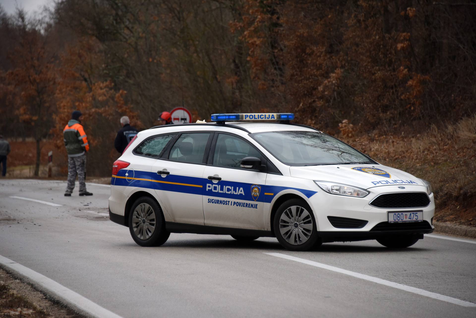 Jedna osoba poginula u sudaru tri vozila nedaleko Pazina