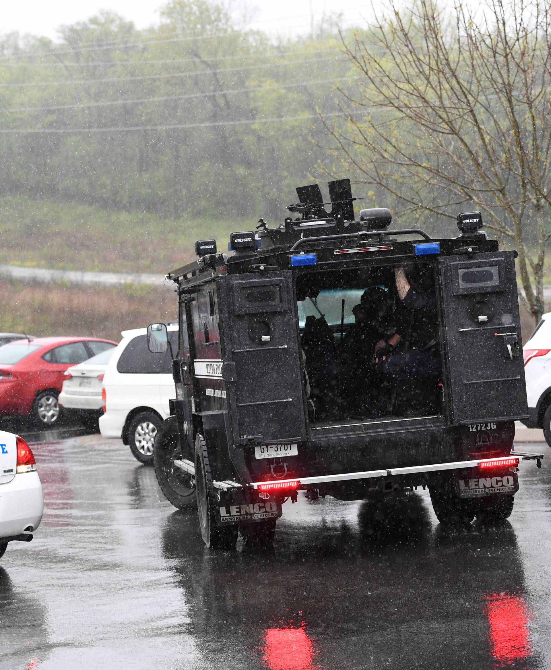 Metro Davidson County police search the apartment complex where Waffle House shooting suspect, Travis Reinking, reportedly lives near Nashville, Tennessee