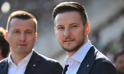 Navija&ccaron;i Hajduka: 'Rakiti&cacute; nije ispao kao Peri&scaron;i&cacute;', 'I budali vas je dosta, a kamoli pametnom'