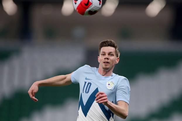 Doha: Prijateljska nogometna utakmica Katar - Slovenija