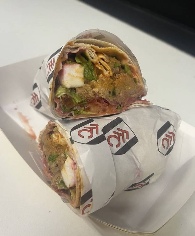 FOTO Biste li to probali? Evo što jedu na stadionima po svijetu