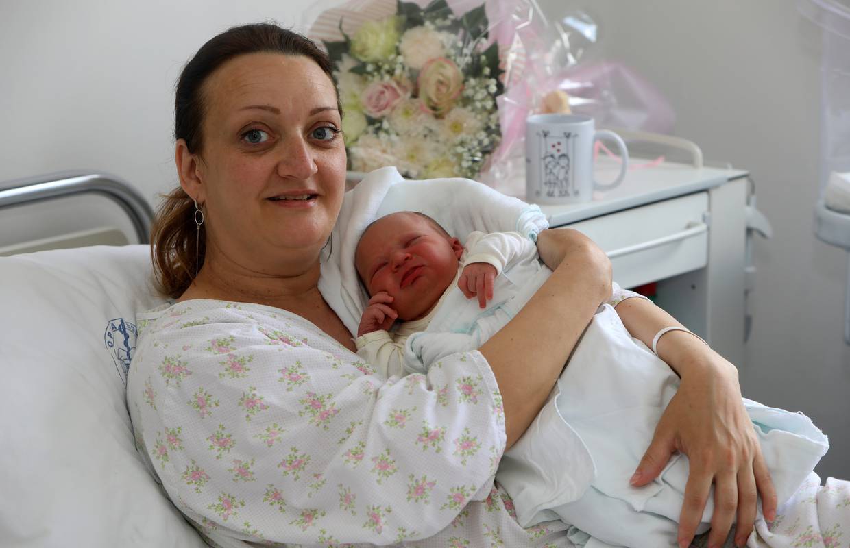 'Lička Ukrajinka Dara naša je nova nada': Olha je u Gospiću pronašla utočište i rodila kćer