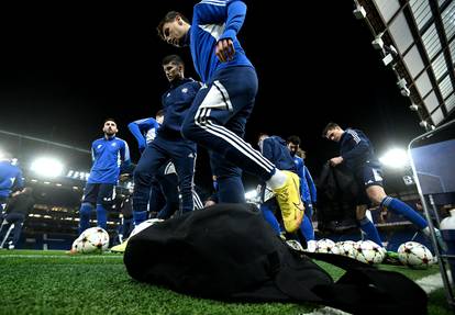 FOTO Dinamovci odradili trening na kultnom Stamford Bridgeu