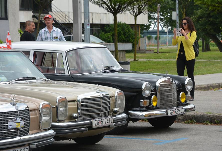 Ide u Njemačku: ‘Za prijatelja u Dortmundu obnovio sam Fiću’