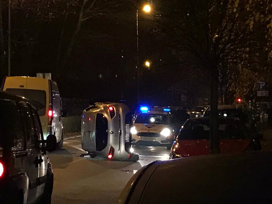 Izbjegnuta tragedija u Zagrebu: 'Skoro je skupio pješaka, udario je u rizol i okrenuo se na bok'