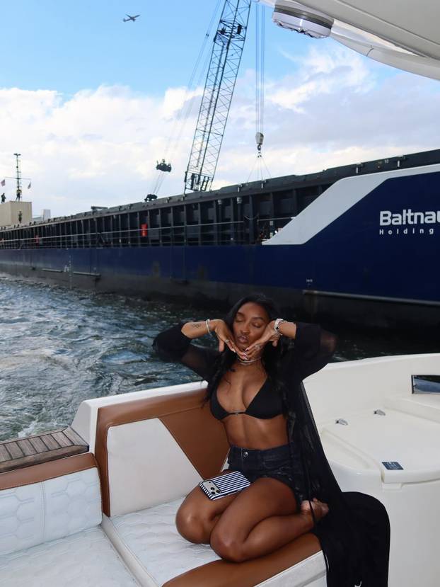 FOTO Najbolja gimnastičarka prije nije imala ovaj problem: Nekako je uspjela sakriti obline