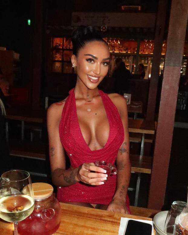 FOTO Ima top tijelo i tajnim poslom zarađuje bogatstvo: 'Ne tražite me novac, nađite posao'