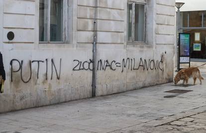 Splitska policija i dalje traga za autorima grafita o Milanoviću i Penavi na kulturnom dobru