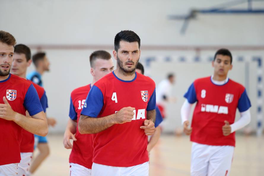 Emir Spahić teško stradao u prometnoj nesreći kod Gackoga