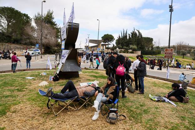 Israeli "Freedom Convoy" protesters demonstrate in Jerusalem