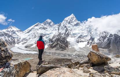 Turistička sezona u Nepalu upitna: Više od 30 penjača na Everest pozitivno na Covid-19