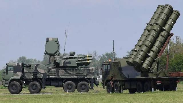 Srbija pokazala nove kineske rakete na mitingu. Aleksandar Vučić tvrdi: Ponosan sam...