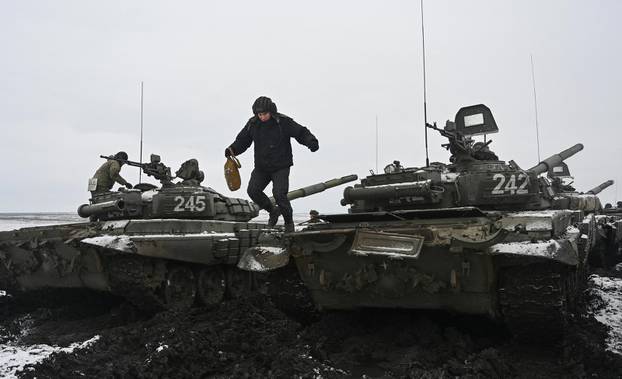 Russian army holds drills in the Rostov region