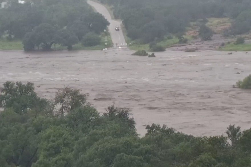 Gotovo 80 poginulih u poplavama u Teksasu, među njima 28 djece