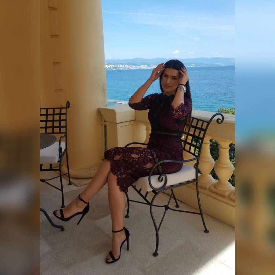 WAGS-ice s domaćih terena: Igrače s tribina bodre bivše misice i ljubavi iz srednjih škola