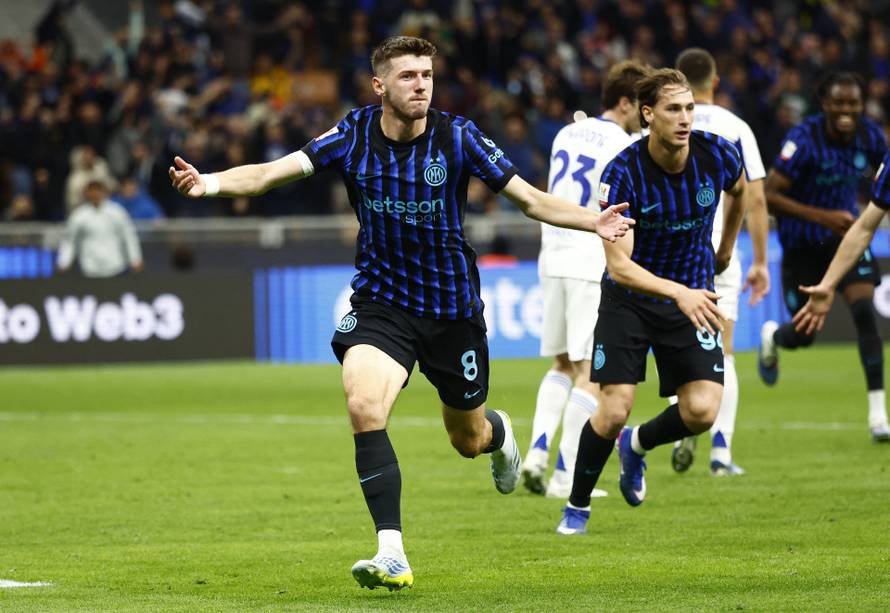 Coppa Italia - Semi Final - Second Leg - Inter Milan v Como
