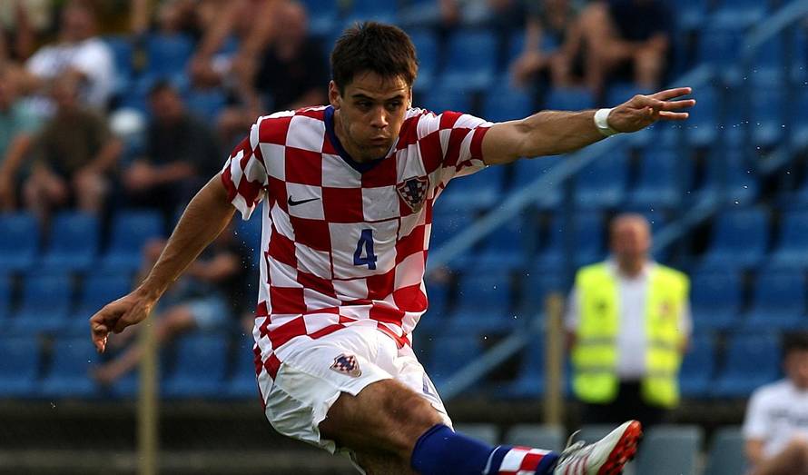 Livaković i Franko briljirali, ali penali odveli Čileance do finala