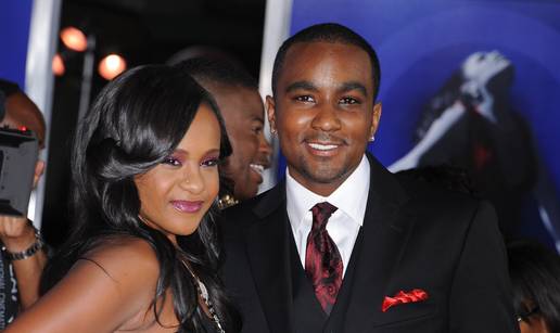 Gordon: Bobbi Kristina je imala nekoliko spontanih poba&ccaron;aja