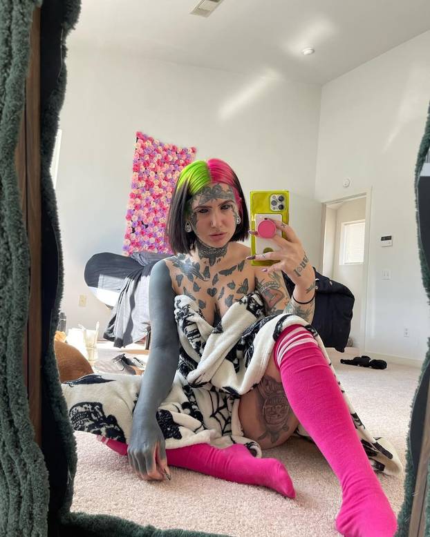 FOTO Cijela je tetovirana, ima i zmijski jezik: 'Vrijeđaju me da sam demon! Osjećam se lijepo'