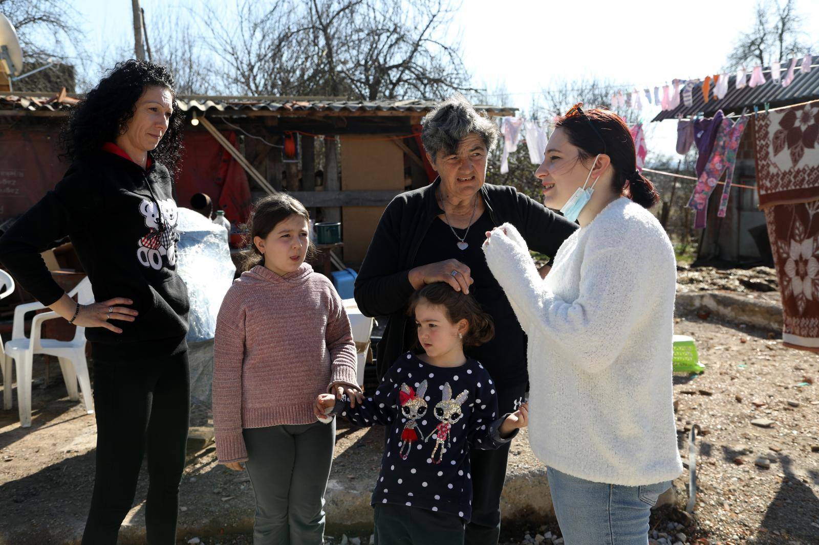 Baka Stana iz Majskih Poljana dobila sušilicu: 'Konačno će mi unuke imati suhu odjeću'