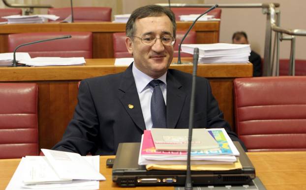 ARHIVA - Zagreb: Zastupnici 5. saziva Hrvatskog sabora