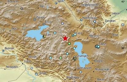 Ekipe na terenu: Potres jačine 5,7 na granici Irana s Turskom
