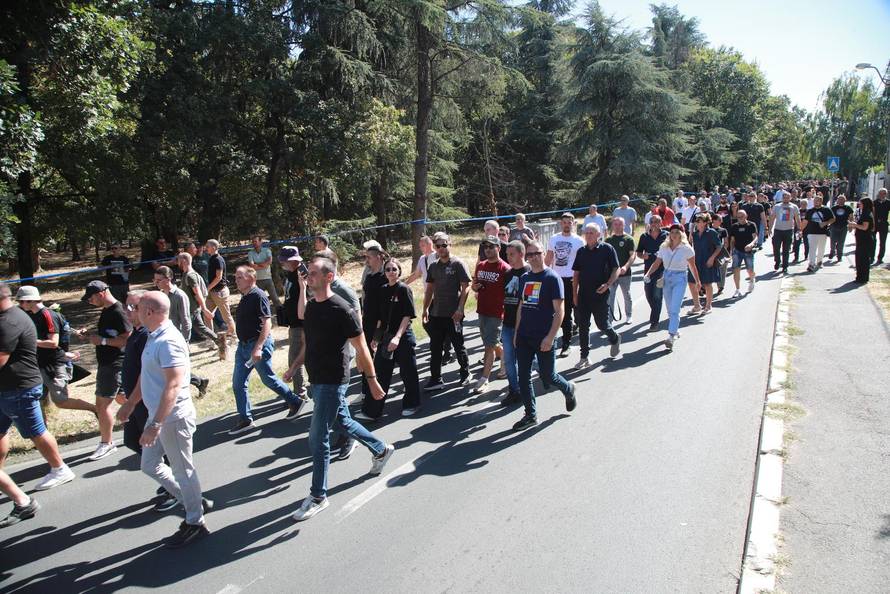 Beograd: Sprovod ratnog zločinca Ratka Mladića