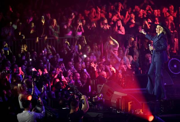 Zagreb: Lepa Brena, Prijović i Rozga zajedno pjevale Hajde da se volimo