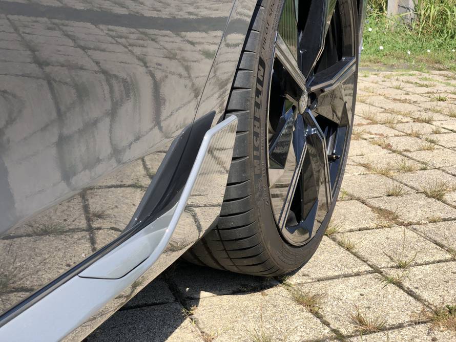 Testirali smo najsnažniji i najbrži Peugeot u povijesti, nije takav kakvim se na prvu čini