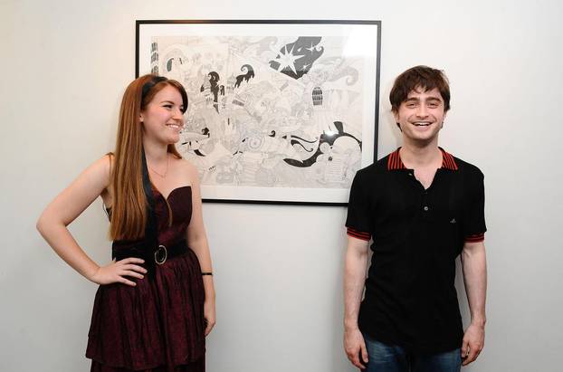 London: Daniel Radcliffe na otvorenju izložbe Lizzie Mary Cullen