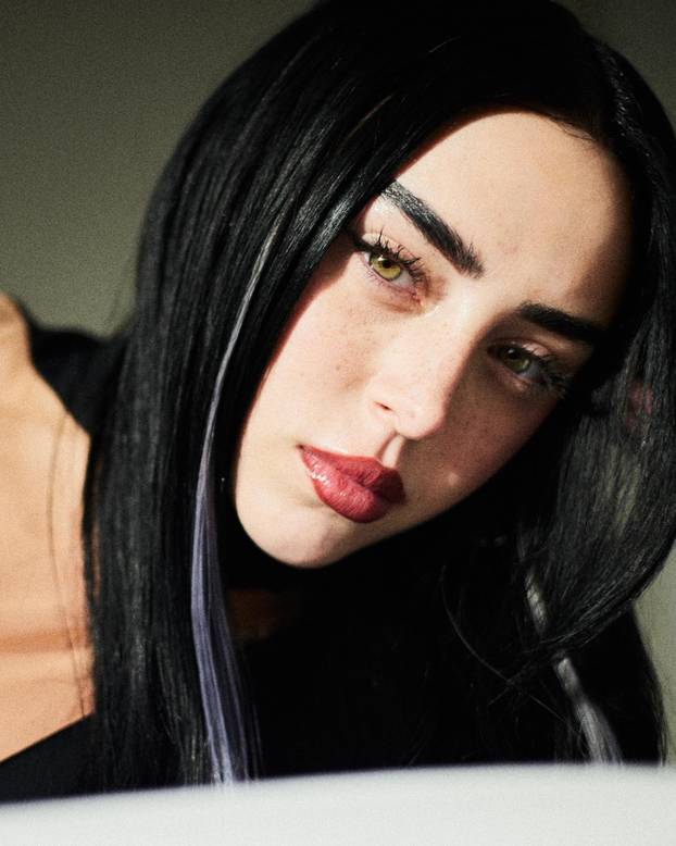 FOTO Argentinska pjevačica je ostavila Yamala zbog realovca?!