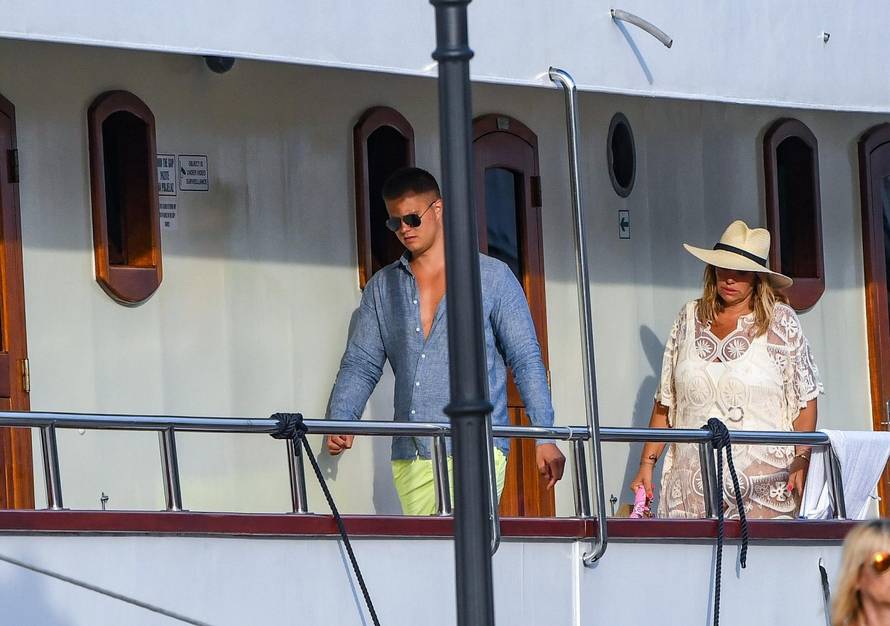 Tko su žene posrnulih dinastija: Nakon izbijanja afera pokreću se razvodi i bježi iz države...