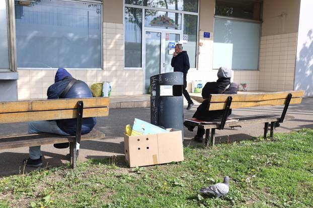 FOTO Veliki petak u pučkim kuhinjama: 'Na Svetom Duhu imamo spremnih 750 obroka'