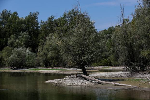 Zagreb: Malo jezero na Bundeku gotovo je potpuno presušilo
